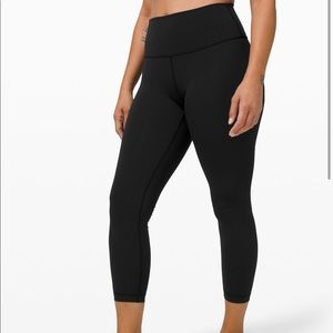 ✨LULULEMON Wunder Under 25” Size 6✨